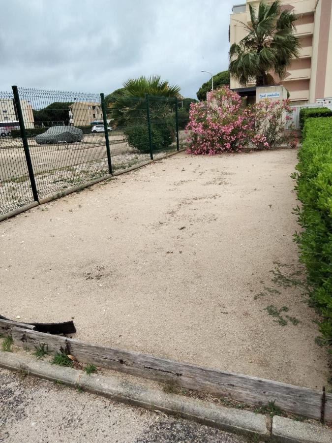 Let'S Grau Plage Le Grau-du-Roi Luaran gambar